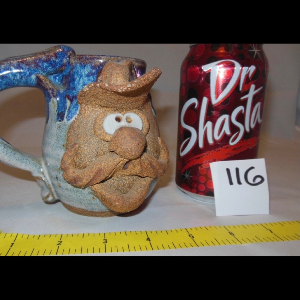 VINTAGE RARE STONEWARE POTTERY CLAY FUNNY FACE TALL MUG STEIN
